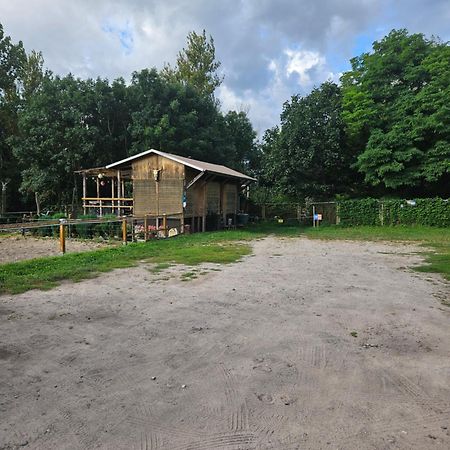 Heide Ranch Hostel Хале Екстериор снимка